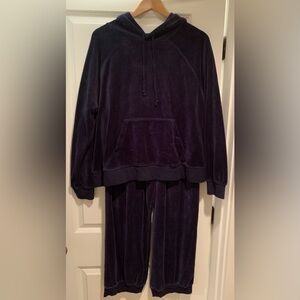 Jcrew size LARGE hoodie Size MEDIUM pant